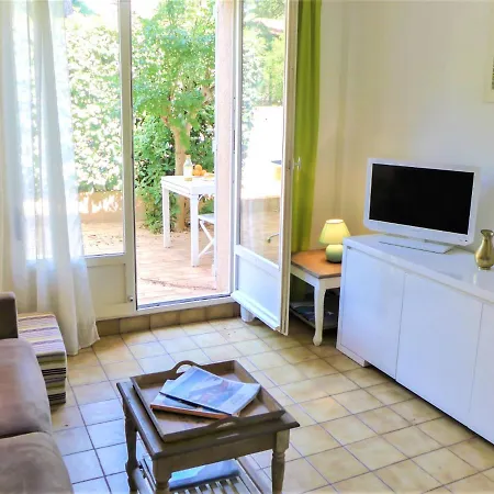 Les Vignes By Interhome